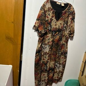 Expression Dress 3XL Floral Midi Tiered Hem